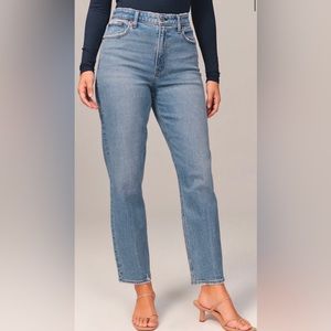 Abercrombie The Mom High Rise Curve Love Jeans Sz 26R